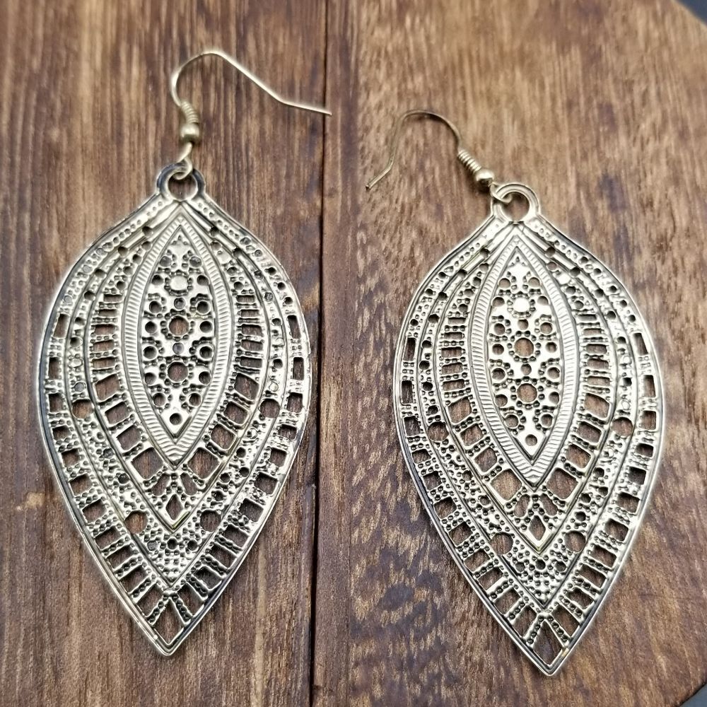 Lace Tibetan intricate earrings E246